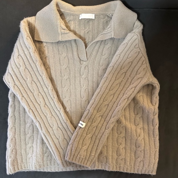 An action a day cable knit sage green sweater - Picture 2 of 4